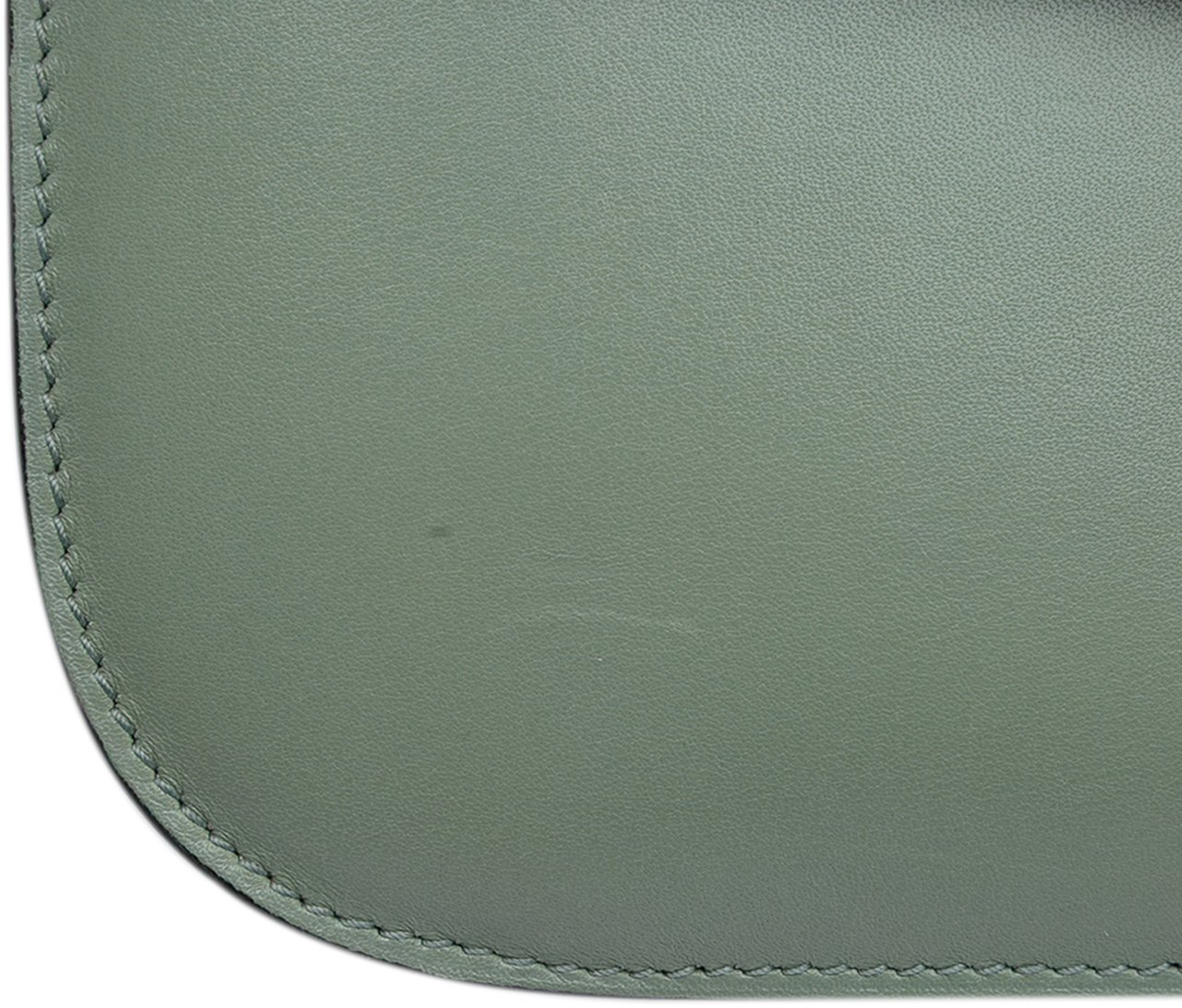 Celine Medium Calfskin Classic Box Groen