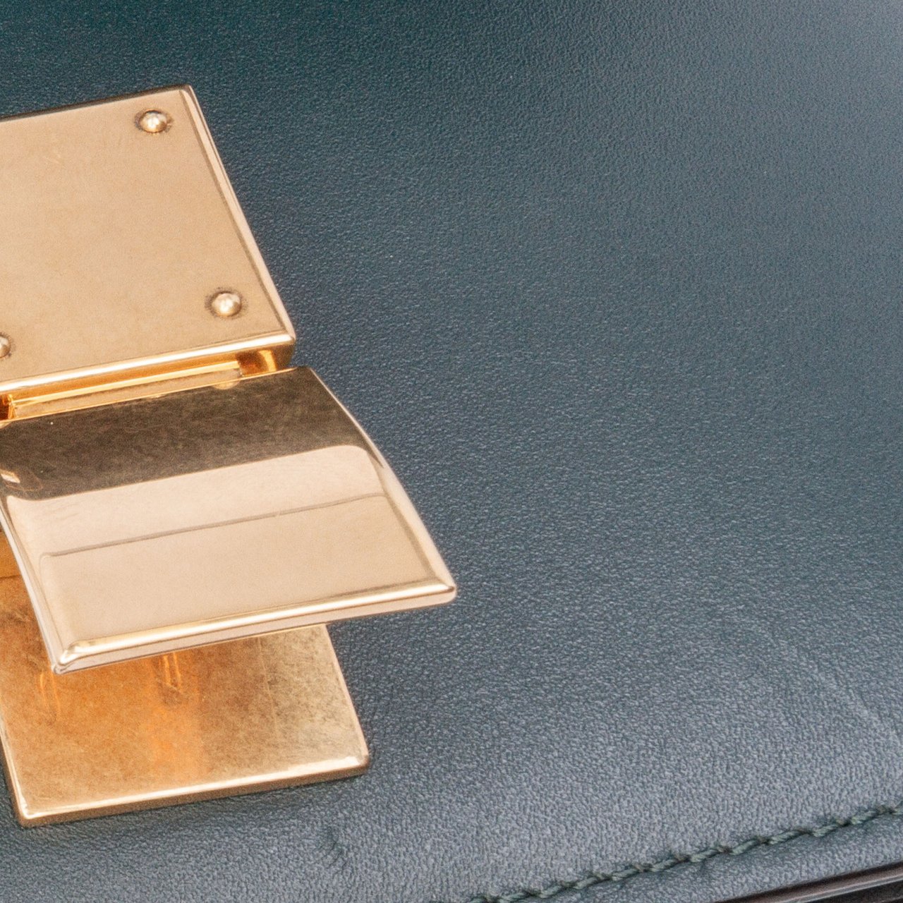 Celine Small Calfskin Classic Box Groen