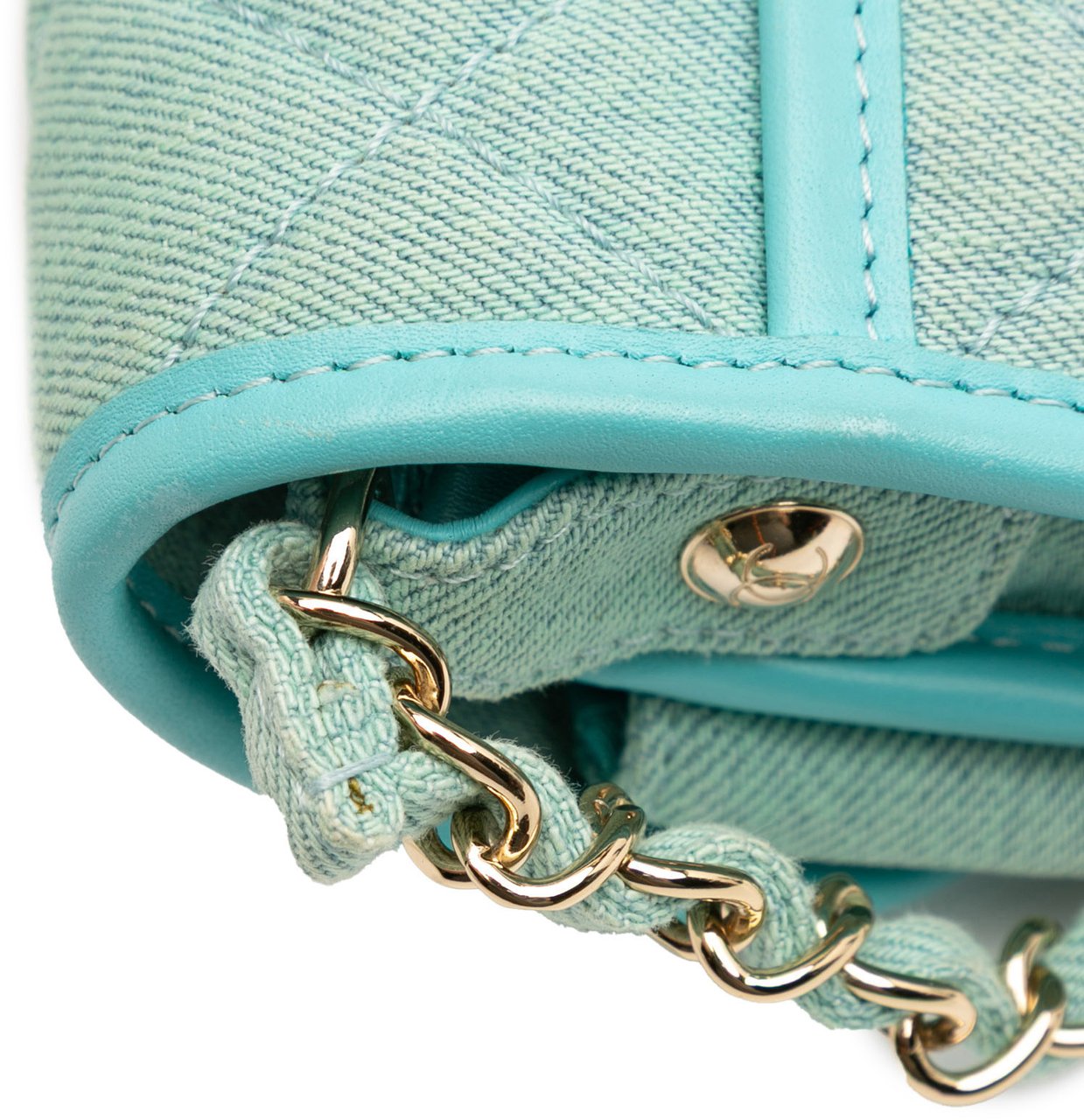 Chanel Mini CC Quilted Denim Messenger Flap Blauw