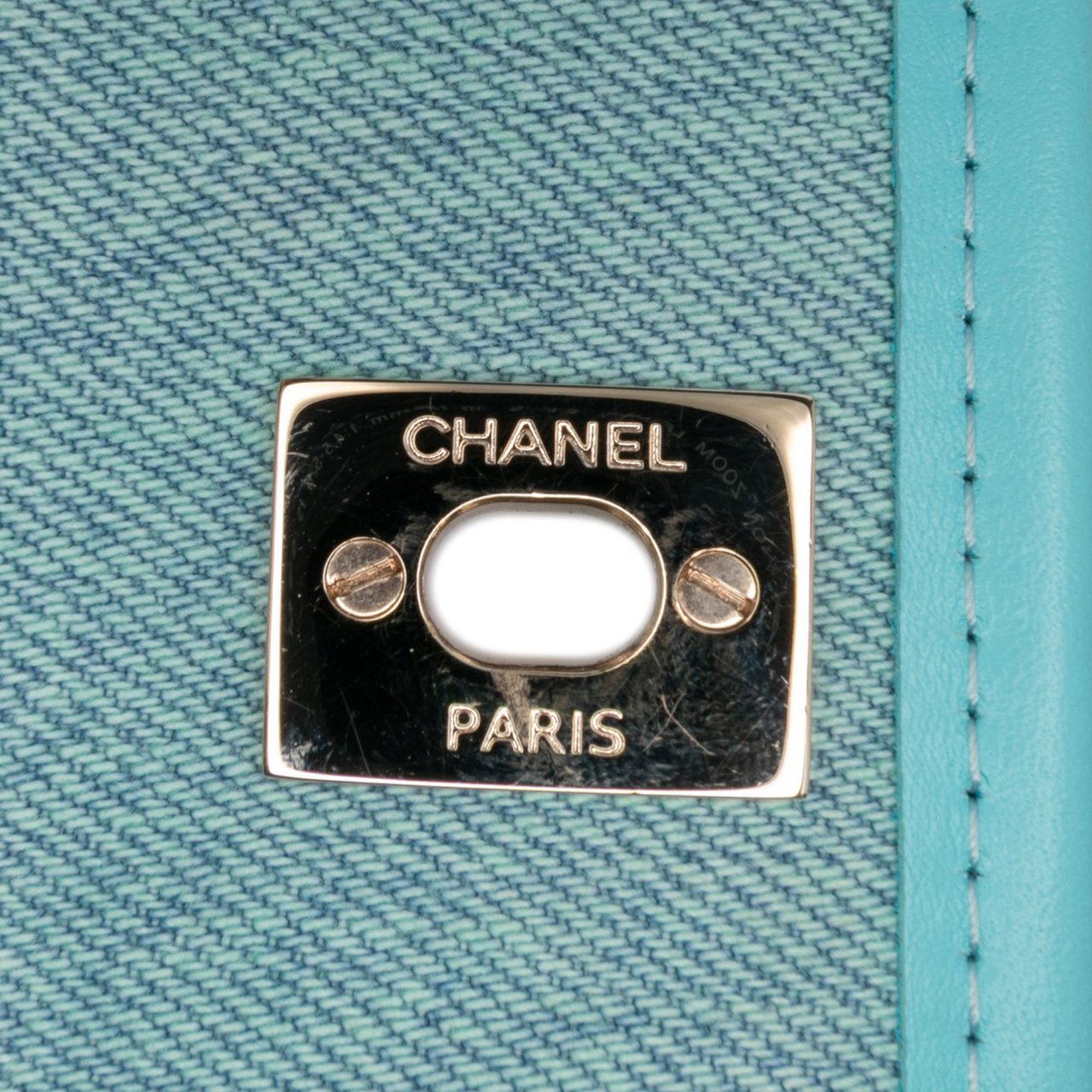 Chanel Mini CC Quilted Denim Messenger Flap Blauw