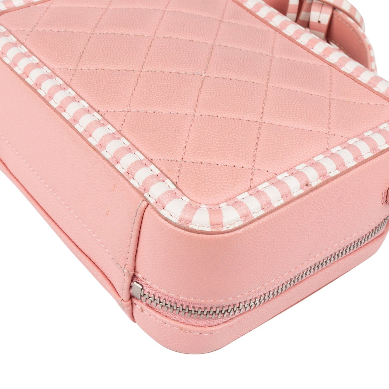 Chanel Chanel Pink Caviar Leather Small CC Filigree Crossbody Bag Rood