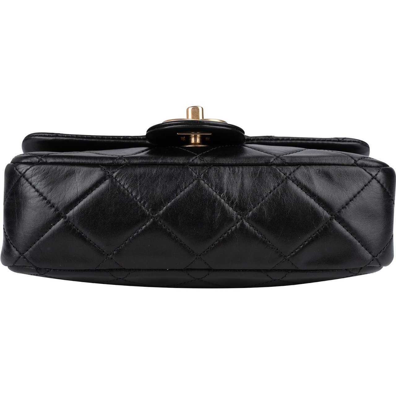 Chanel Chanel Quilted Lambskin Pearl Mini Single Flap Crossbody Bag Zwart