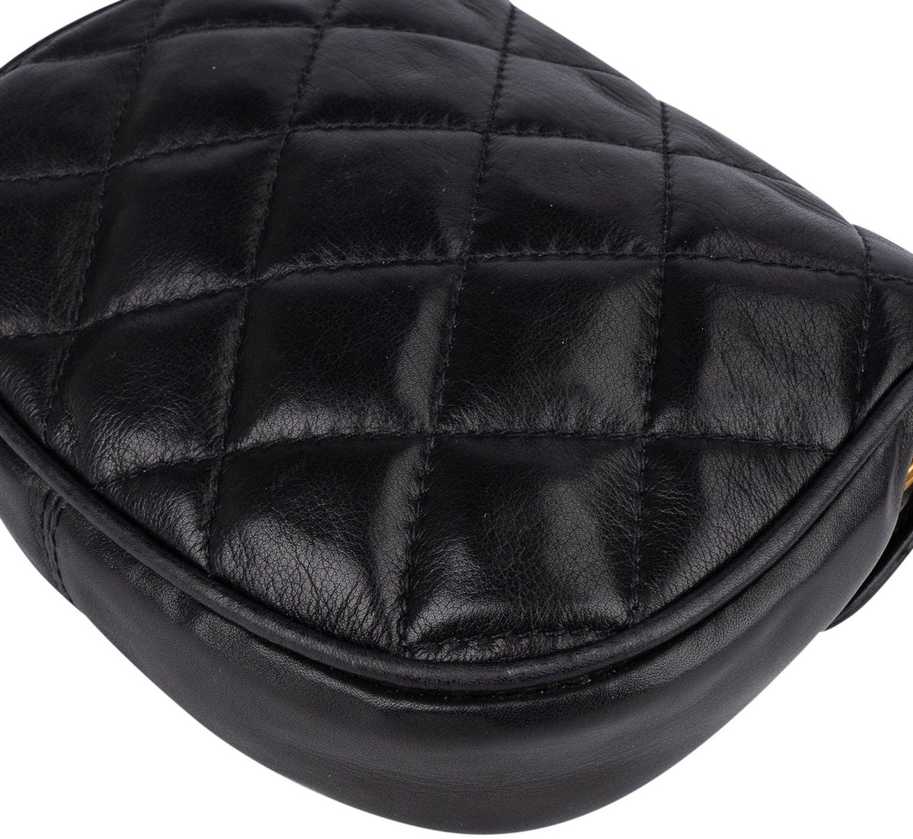 Chanel Chanel Quilted Lambskin Mini Single Flap Flap Crossbody Bag Zwart