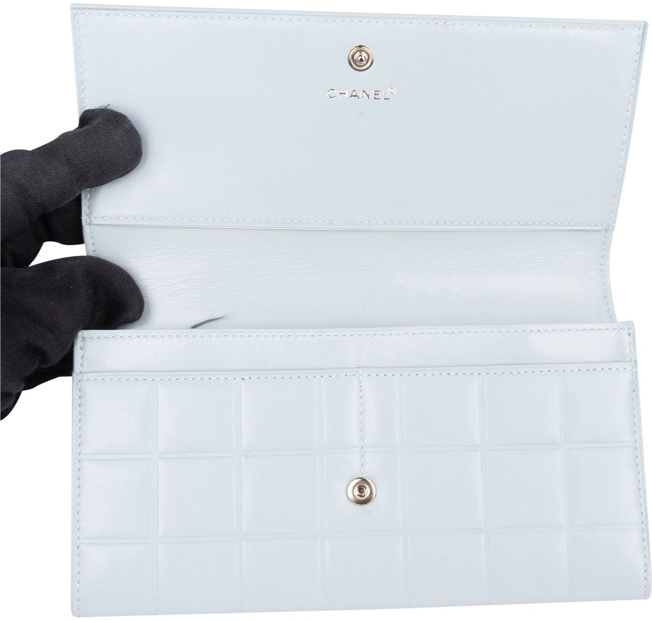 Chanel Chanel Quilted Leather Flap Wallet Lichtblauw