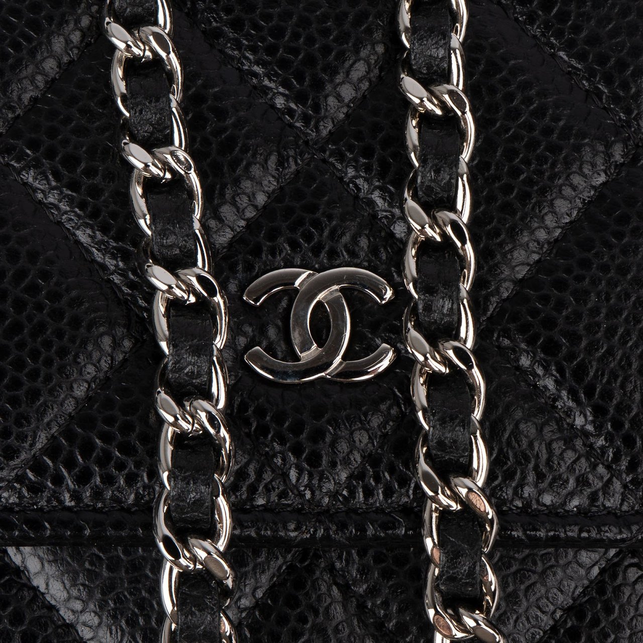 Chanel Chanel Quilted Caviar Leather Wallet on Chain Crossbody Bag Zwart