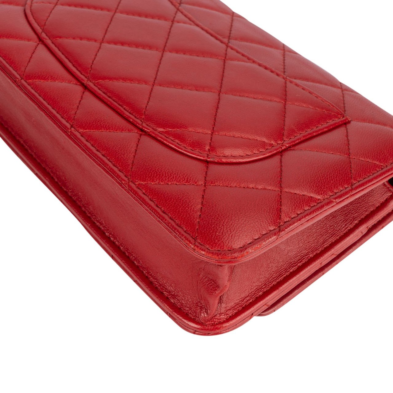 Chanel Quilted Lambskin Wallet on Chain Crossbody Bag Rood