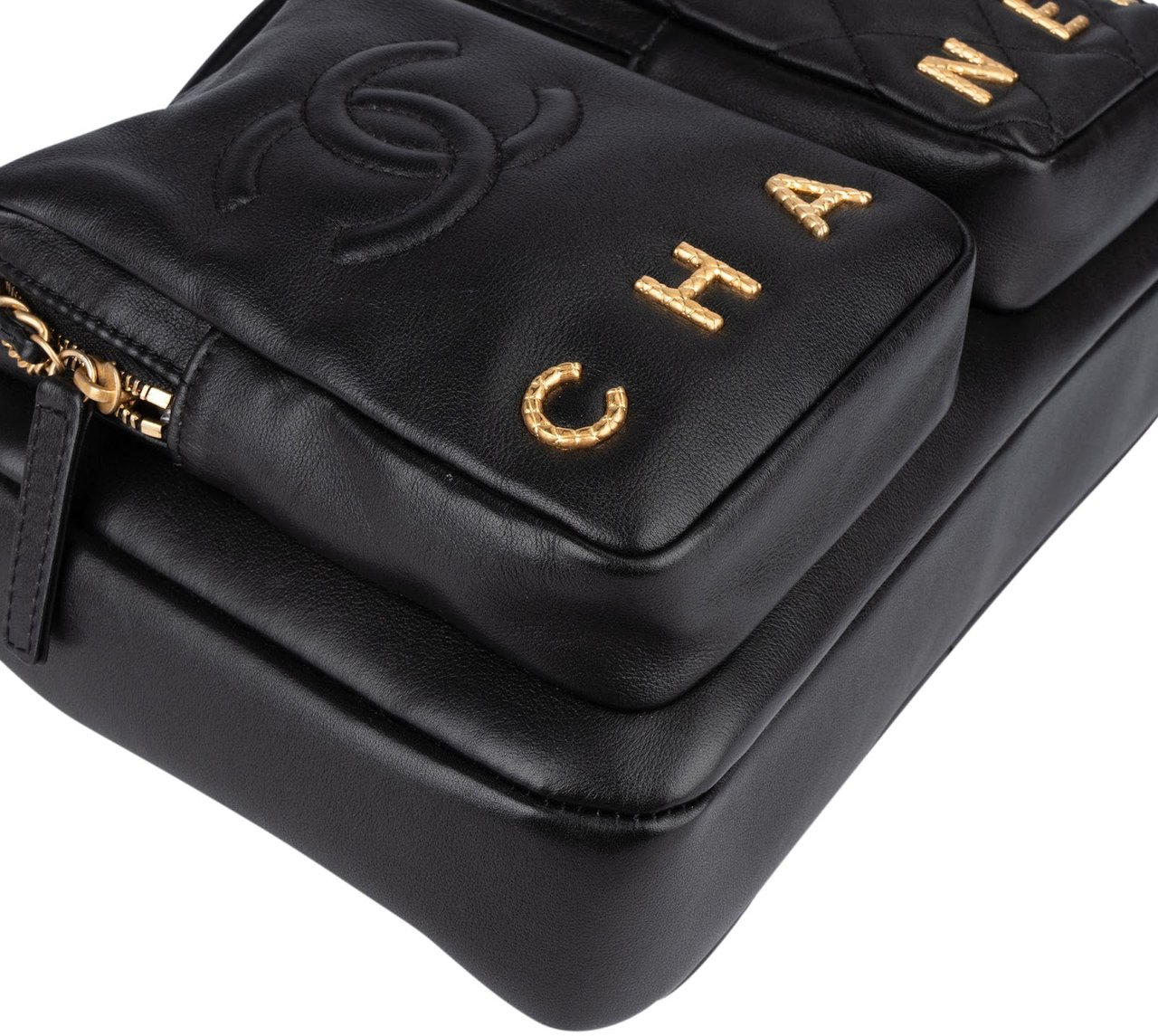 Chanel Chanel Quilted Lambskin CC Multi-Pocket Camera Crossbody Bag Zwart