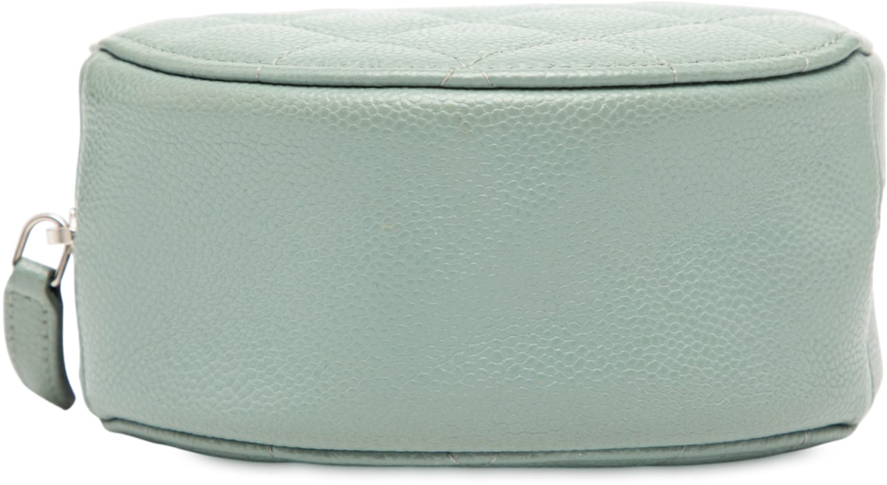 Chanel CC Quilted Caviar Round Clutch With Chain Blauw