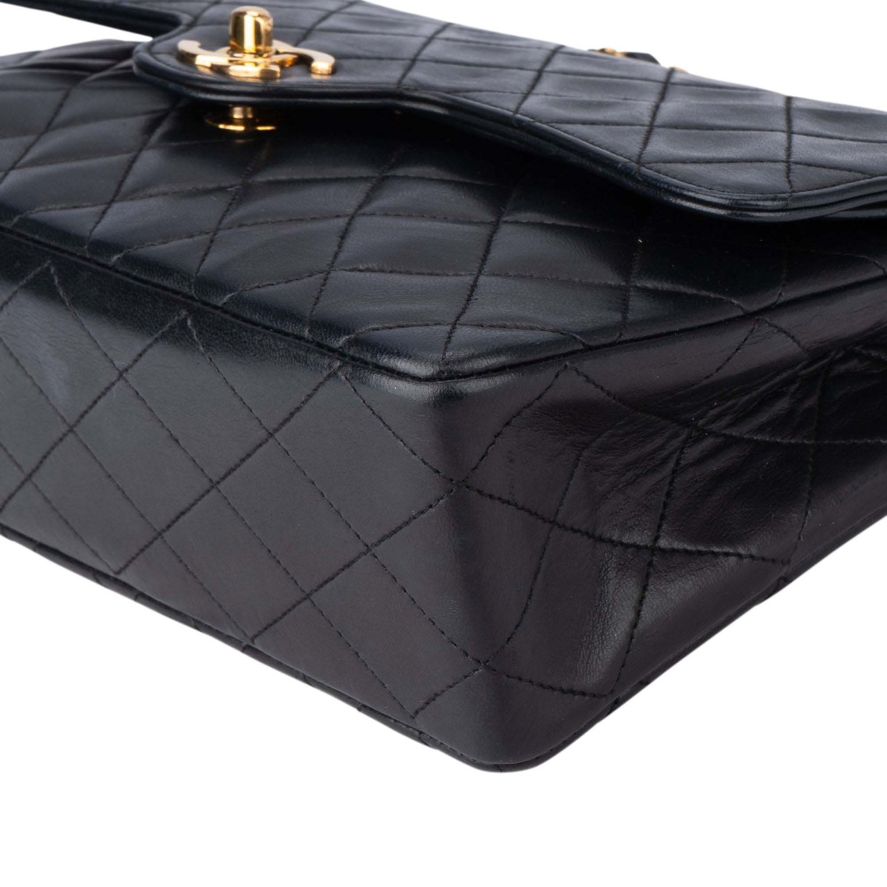 Chanel Chanel Quilted Lambskin 24K Gold Double Flap Crossbody Bag Zwart