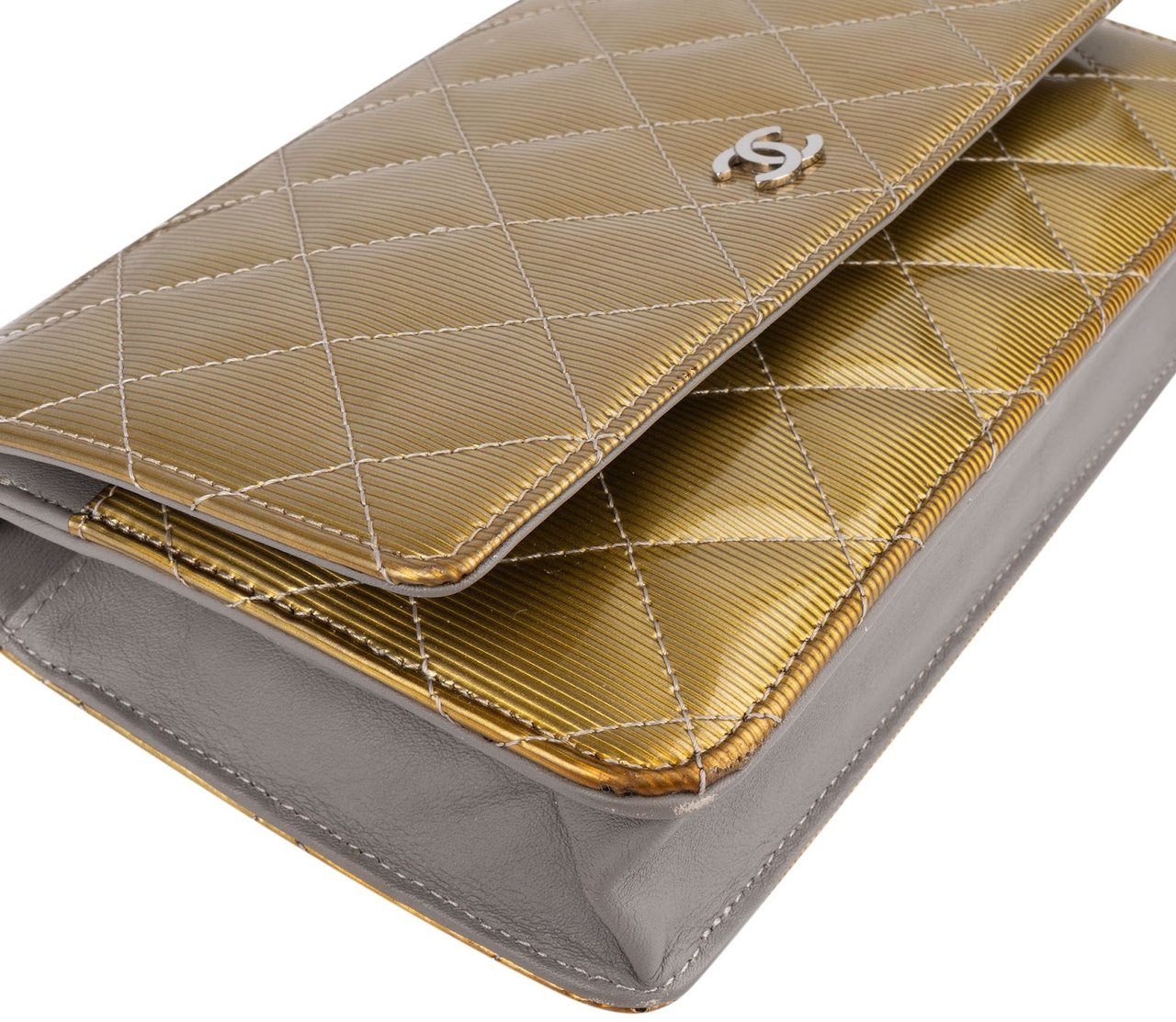 Chanel Ribbed Metallic Patent Leather Wallet On Chain Crossbody Bag Goud