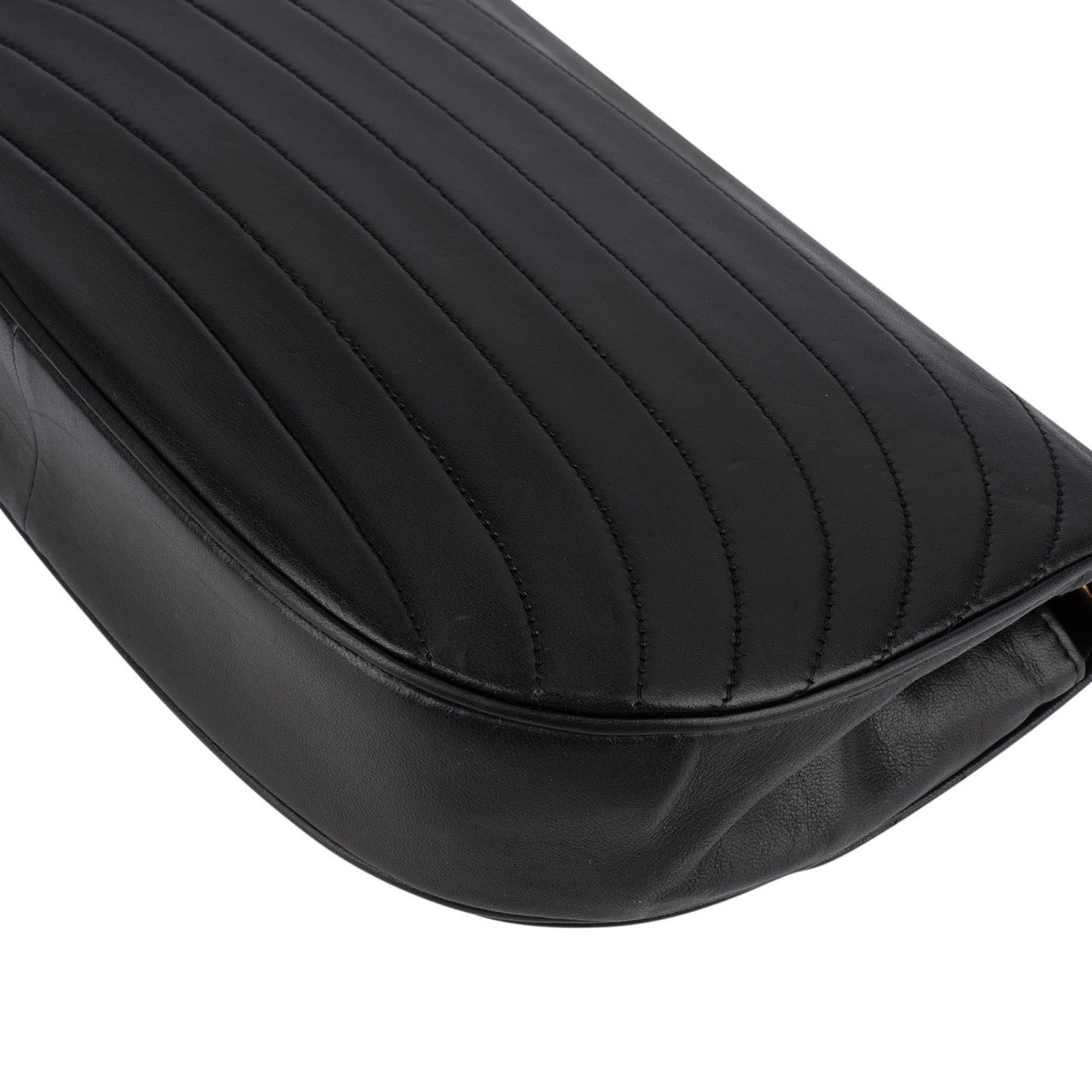 Chanel Chanel Quilted Lambskin 24K Gold Half Moon Single Flap Shoulder Bag Zwart