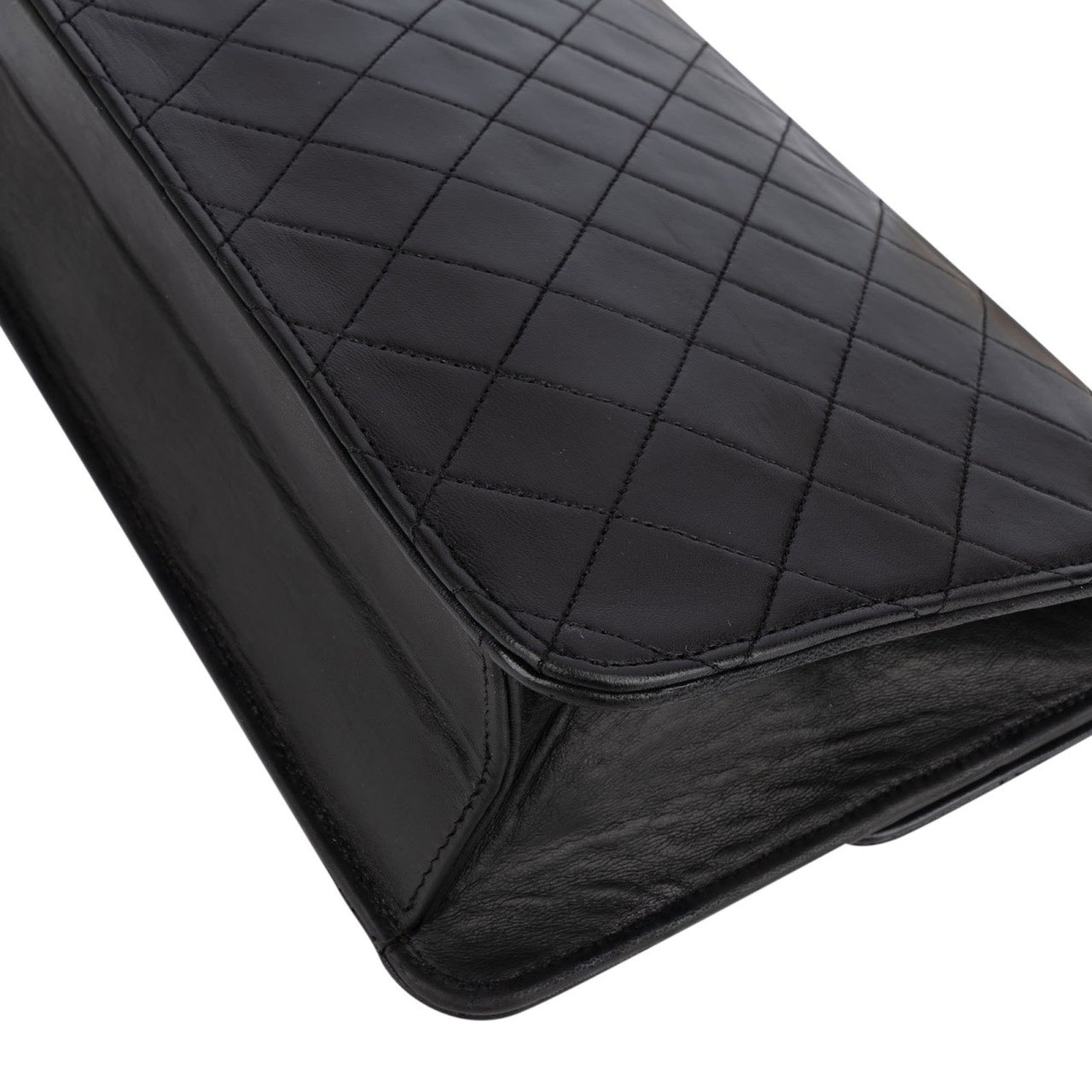 Chanel Chanel Quilted Lambskin 24K Gold Single Flap Shoulder Bag Zwart