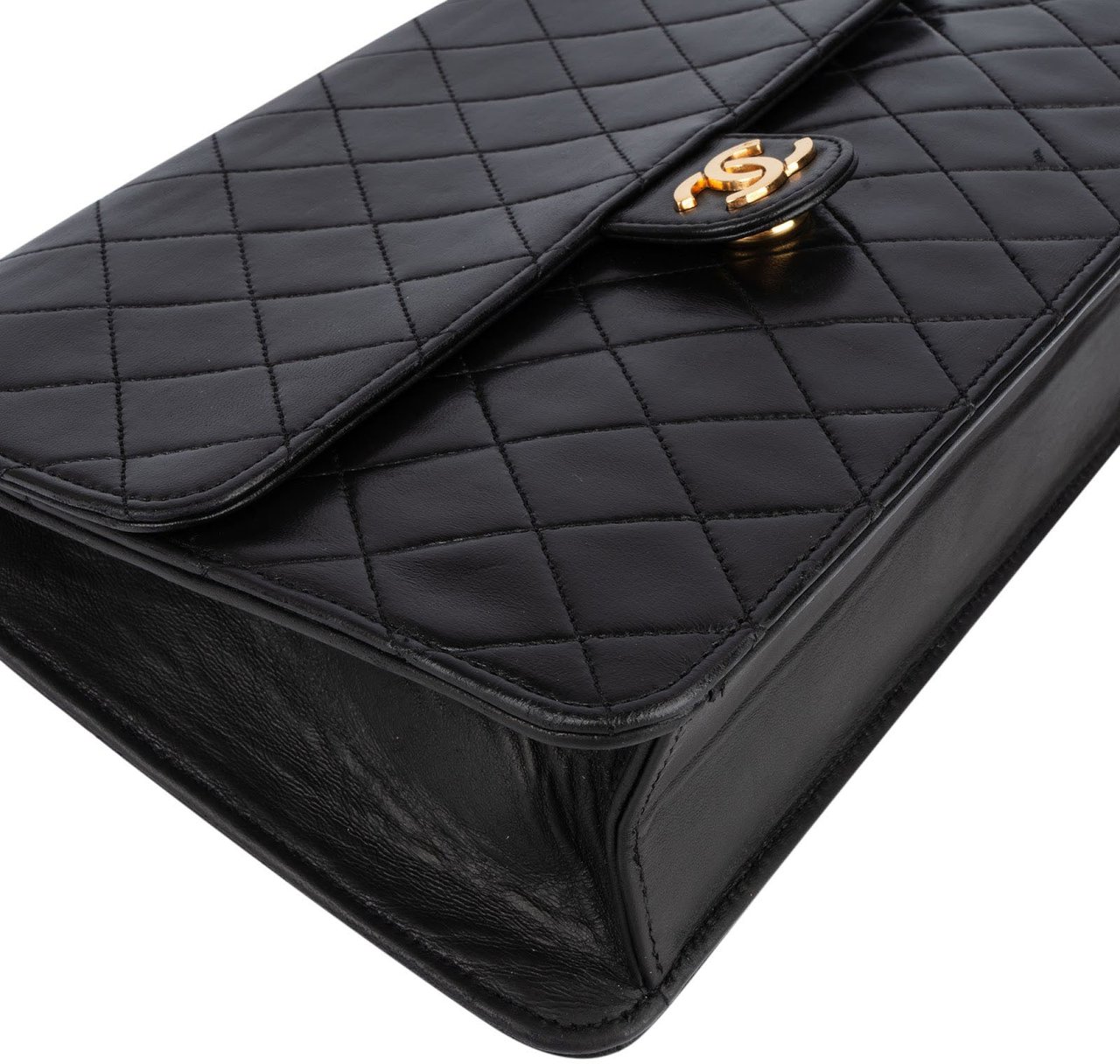 Chanel Chanel Quilted Lambskin 24K Gold Single Flap Shoulder Bag Zwart