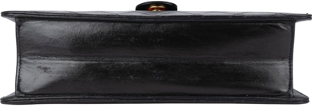 Chanel Chanel Quilted Lambskin CC Single Flap Shoulder Bag Zwart