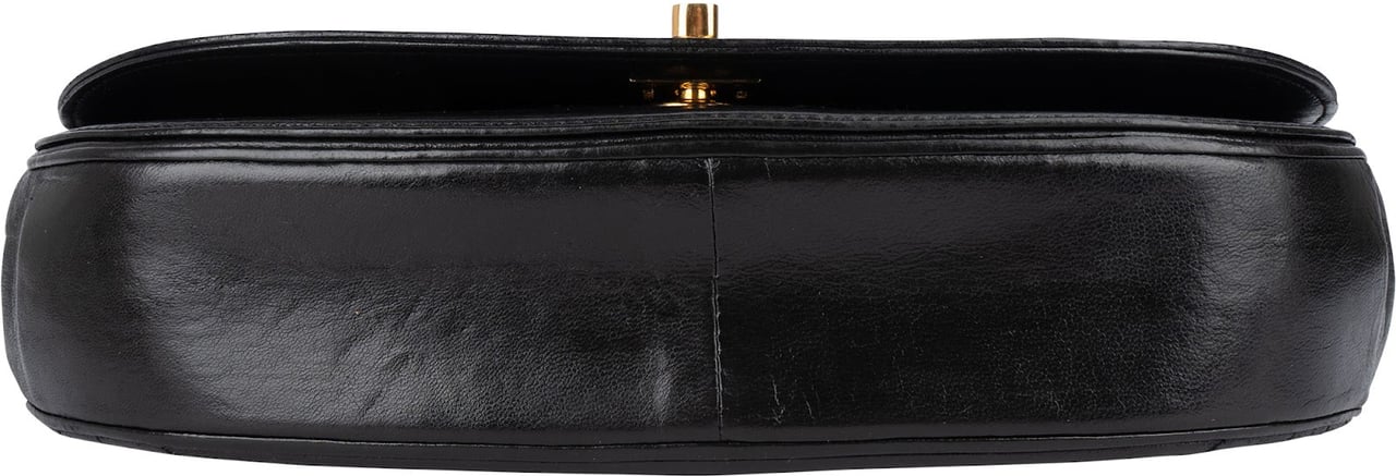Chanel Quilted Lambskin 24K Gold Half Moon Single Flap Shoulder Bag Zwart