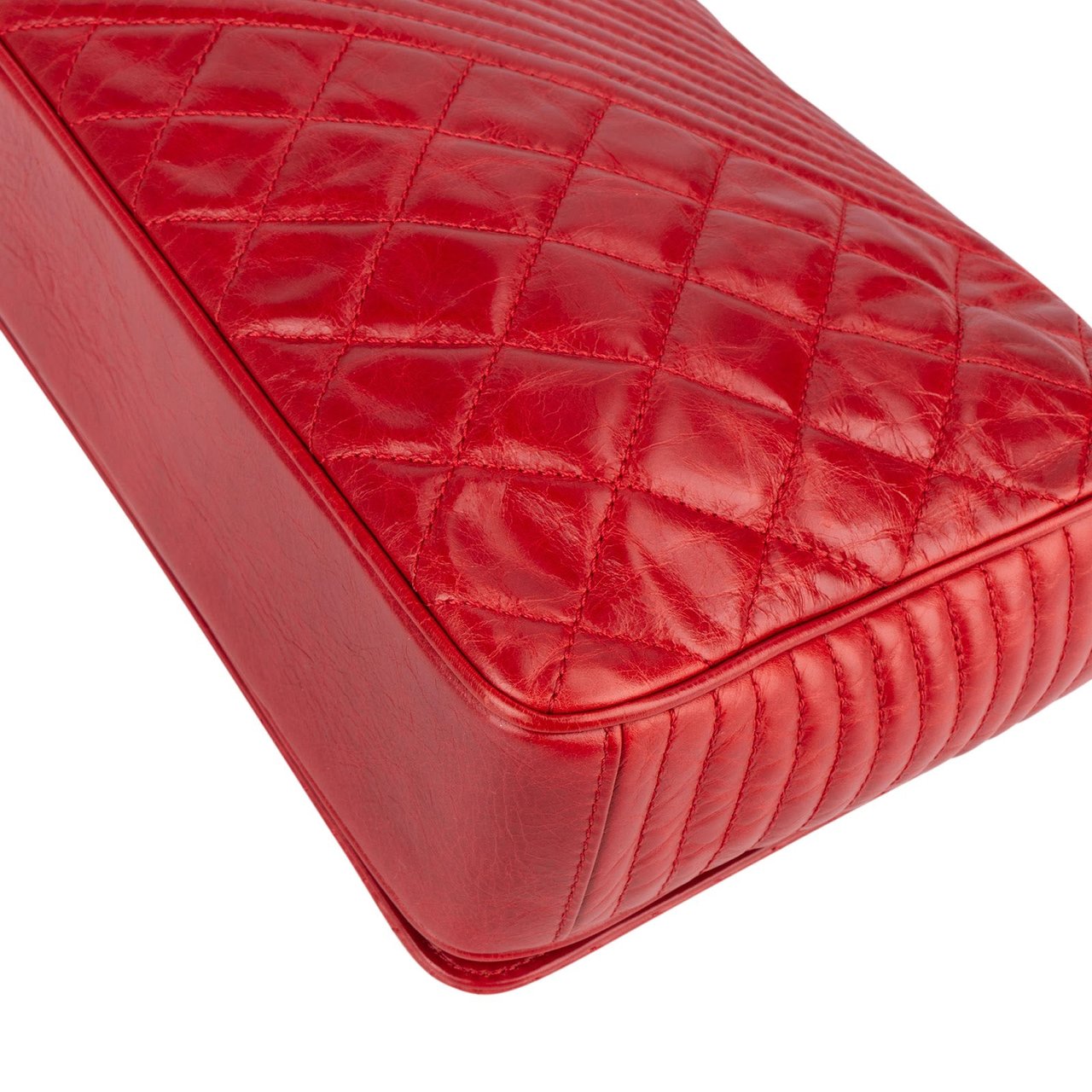 Chanel Quilted Medium Antique Boy Single Flap Crossbody Bag Rood