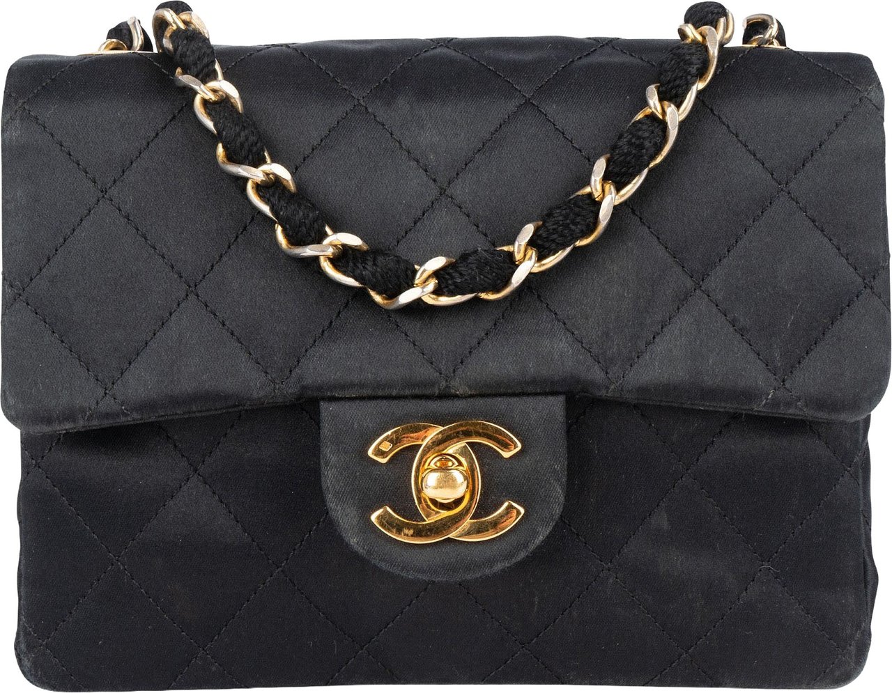 Chanel Chanel Quilted Satin Single Flap Crossbody Bag Zwart