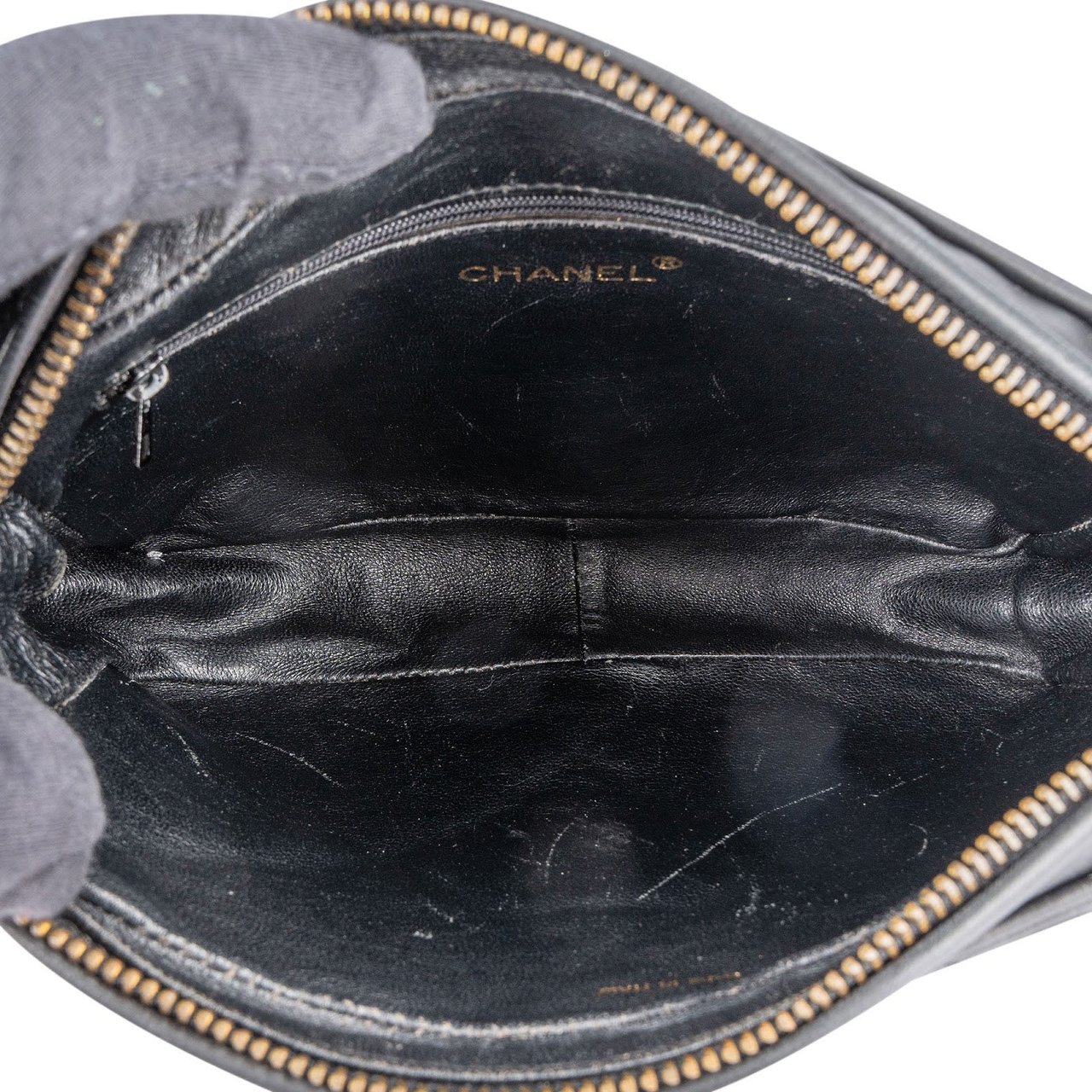 Chanel Chanel Quilted Lambskin Camera Crossbody Bag Zwart