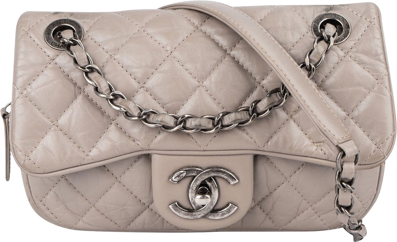 Chanel Chanel Quilted Leather Single Flap Crossbody Bag Donkergrijs