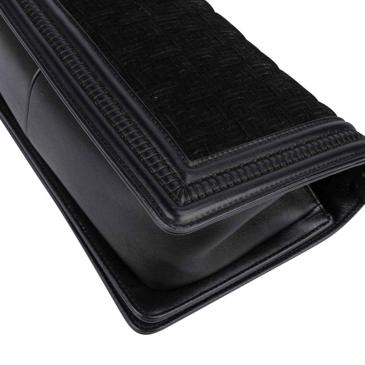 Chanel Chanel Braided Fabric Boy Single Flap Crossbody Bag Zwart