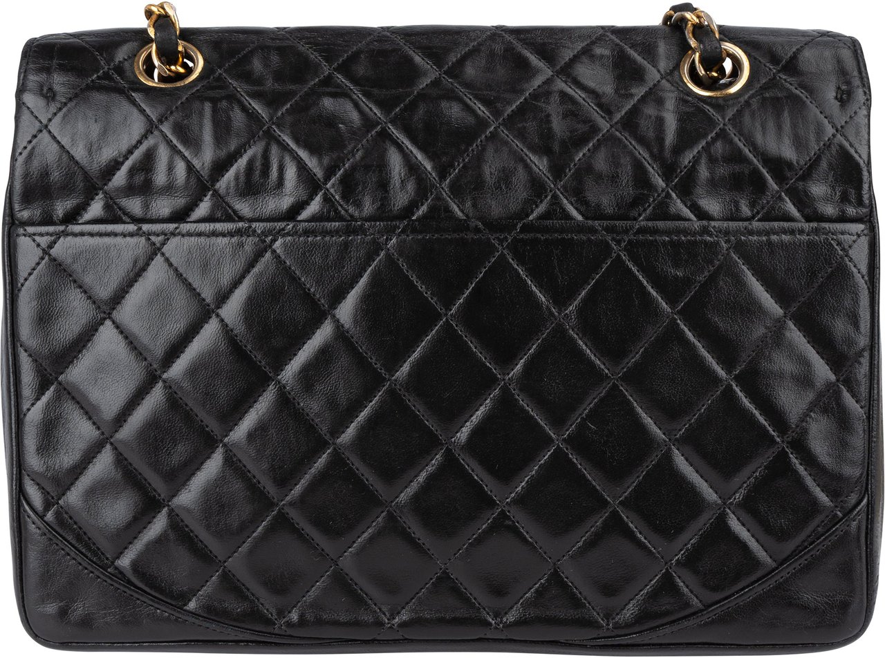 Chanel Chanel Quilted Lambskin 24K Gold Single Flap Shoulder Bag Zwart