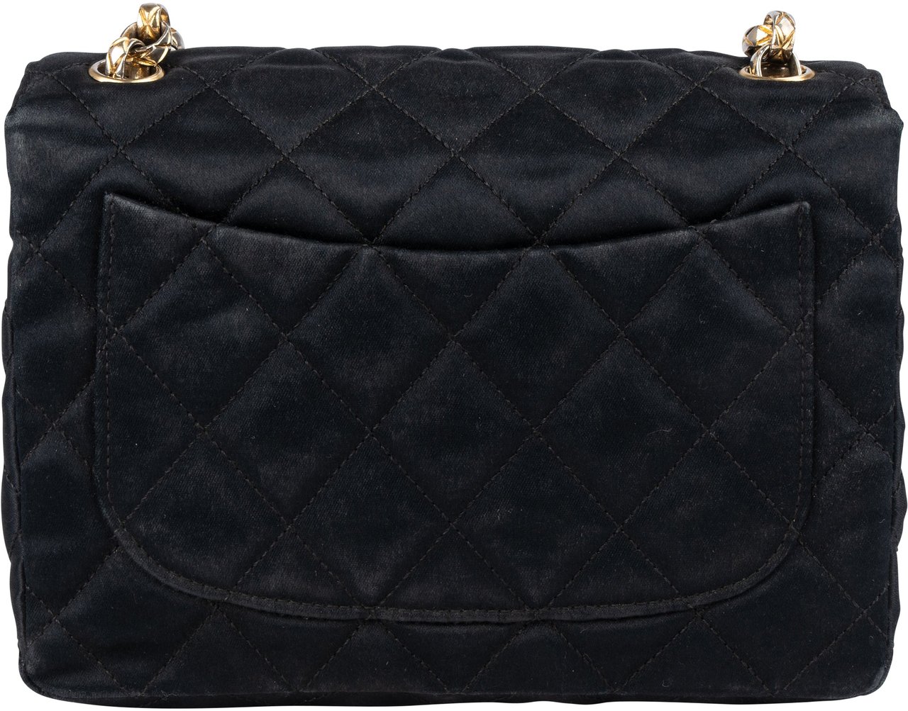 Chanel Chanel Quilted Satin Single Flap Crossbody Bag Zwart
