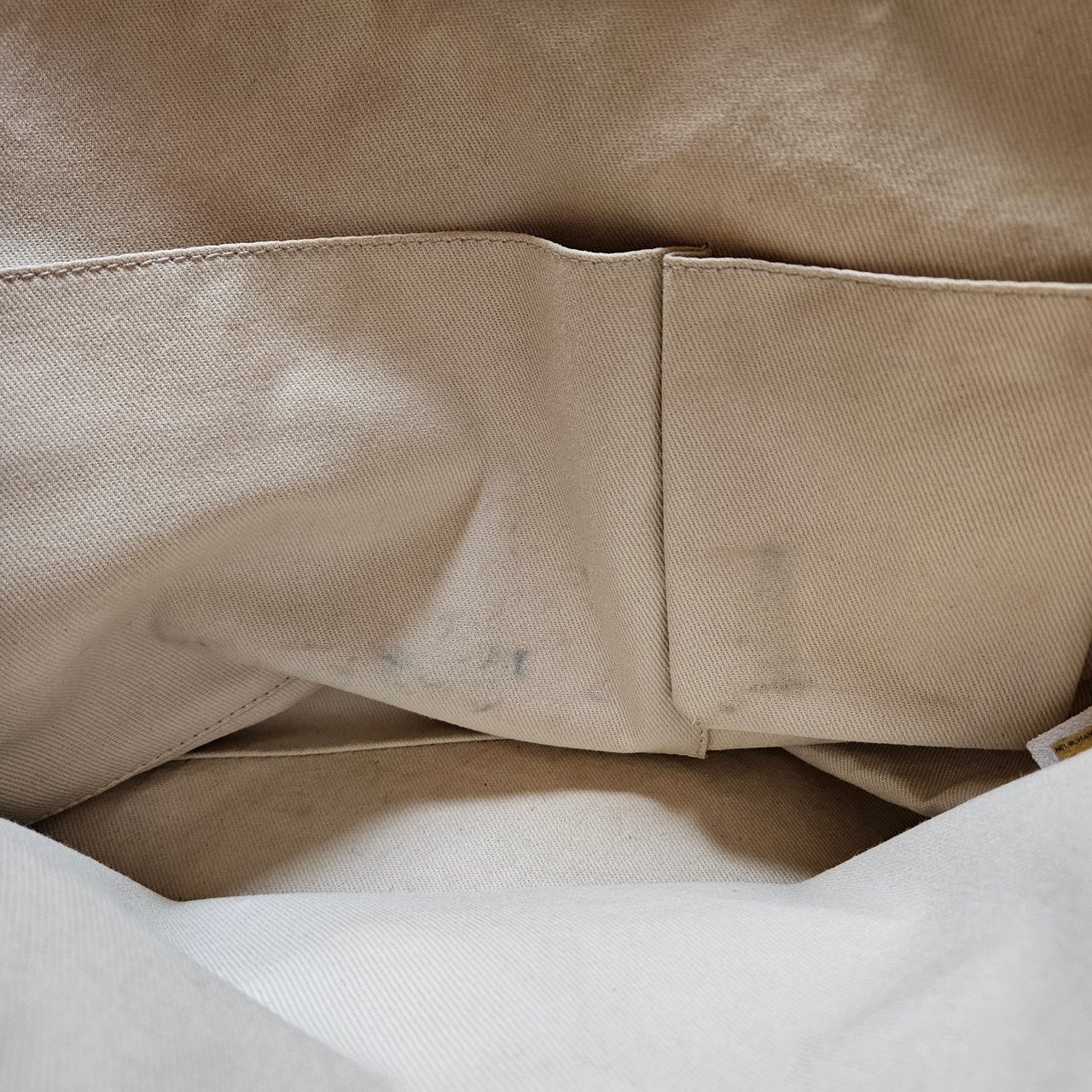 Chanel Chanel Rouge Quilted Lambskin CC Shoulder Bag Rood