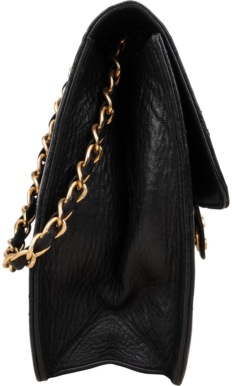 Chanel Chanel Quilted Lambskin 24K Gold Single Flap Shoulder Bag Zwart