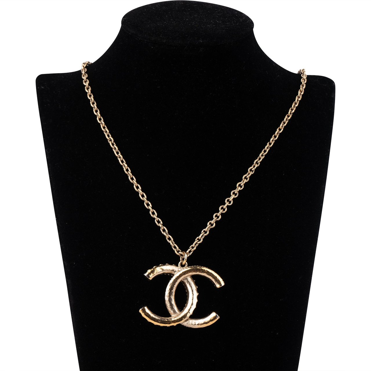 Chanel Chanel CC Pendant Necklace Divers