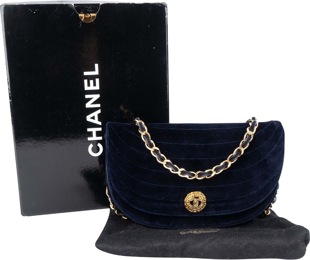 Chanel Chevron Velvet Half Moon Single Flap Crossbody Bag Blauw
