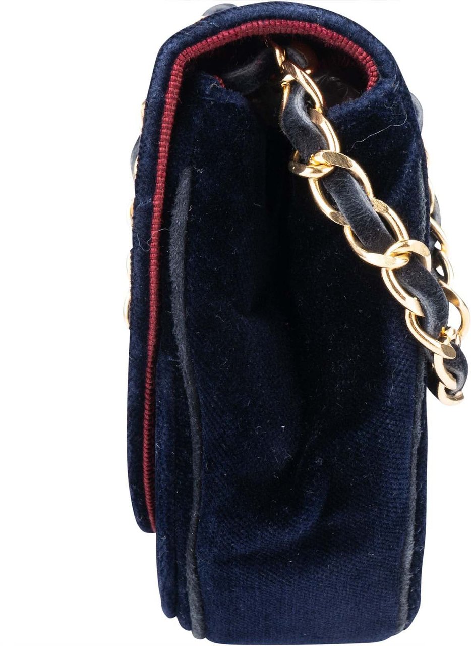 Chanel Chevron Velvet Half Moon Single Flap Crossbody Bag Blauw