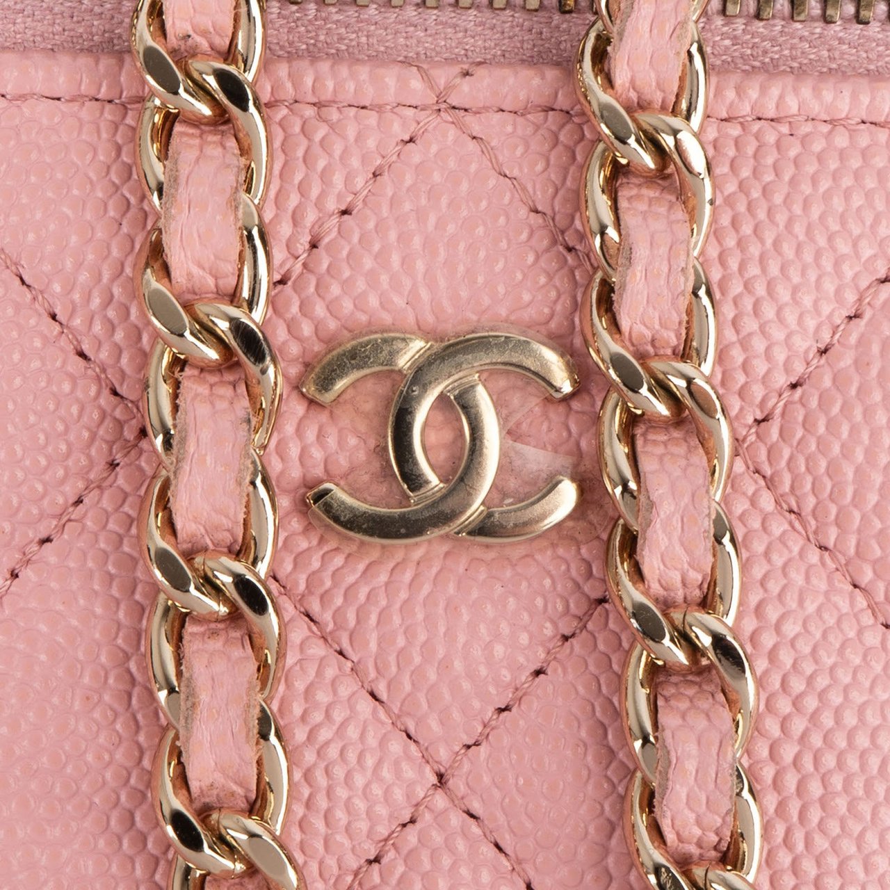 Chanel Chanel Quilted Caviar Leather Vanity Case Crossbody Bag Rood