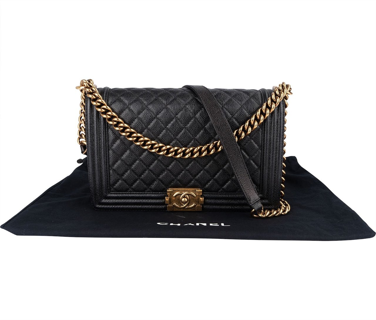 Chanel Quilted Caviar Leather Boy Single Flap Crossbody Bag Zwart