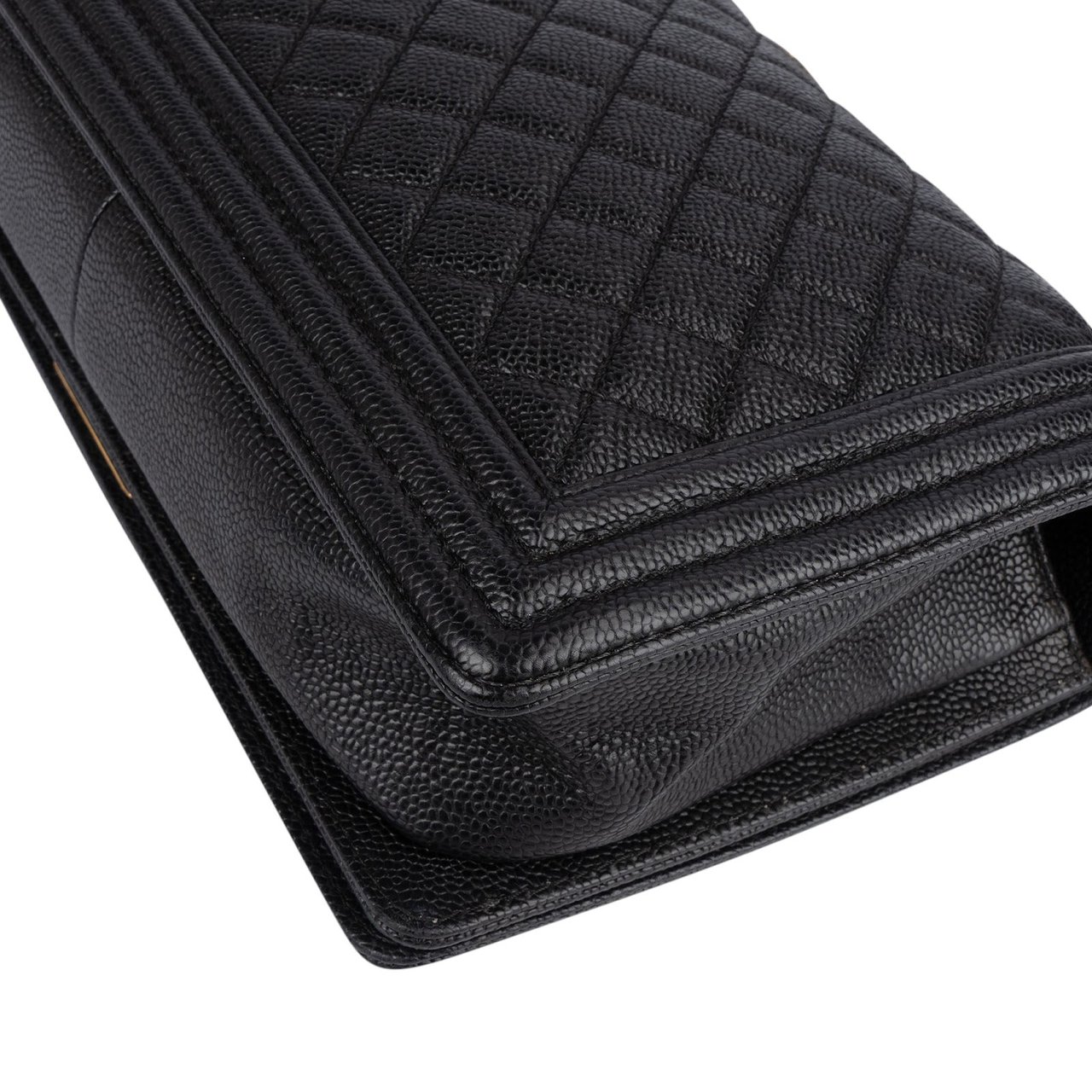 Chanel Quilted Caviar Leather Boy Single Flap Crossbody Bag Zwart