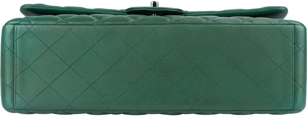 Chanel Chanel Quilted Lambskin Maxi Double Flap Crossbody Bag Groen