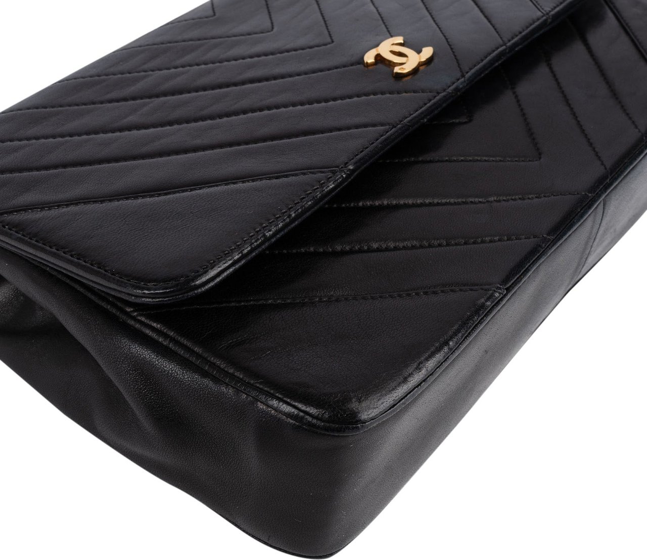 Chanel Chevron Lambskin 24K Gold Single Flap Shoulder Bag Zwart