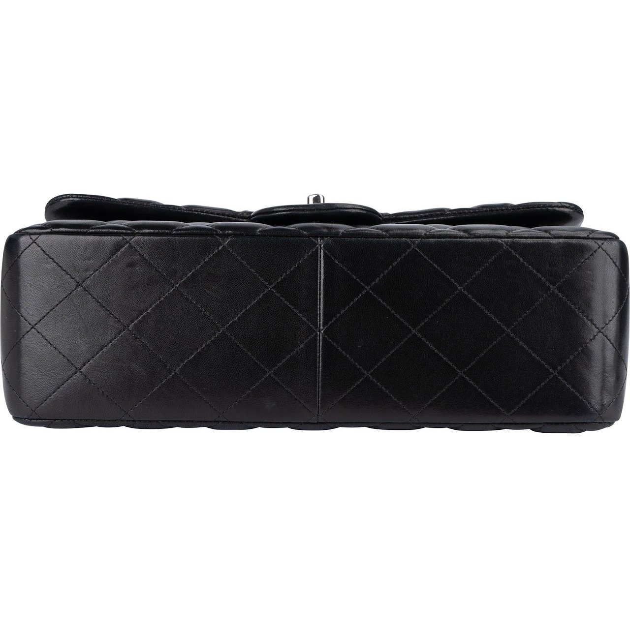 Chanel Quilted Lambskin Jumbo Double Flap Crossbody Bag Zwart
