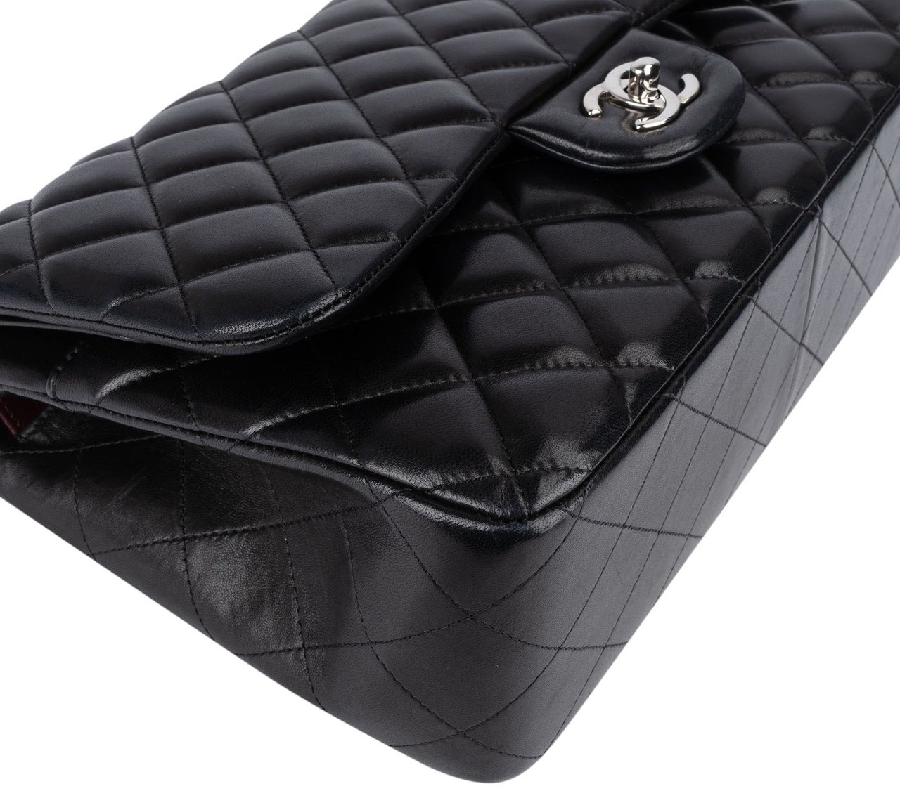 Chanel Chanel Quilted Lambskin Jumbo Double Flap Crossbody Bag Zwart