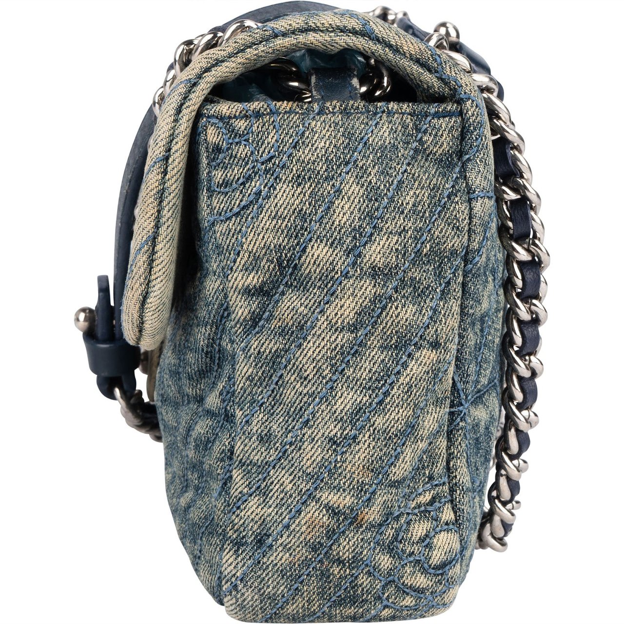 Chanel Chanel Denim Camellia Single Flap Crossbody Bag Blauw