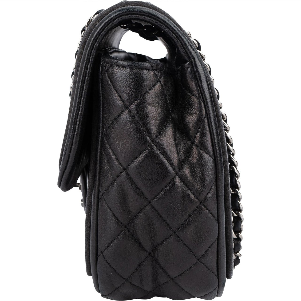 Chanel Chanel Quilted Patent Leather Single Flap Crossbody Bag Zwart