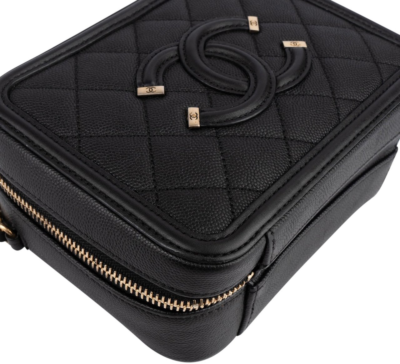 Chanel Quilted Caviar Leather CC Filigree Crossbody Bag Zwart