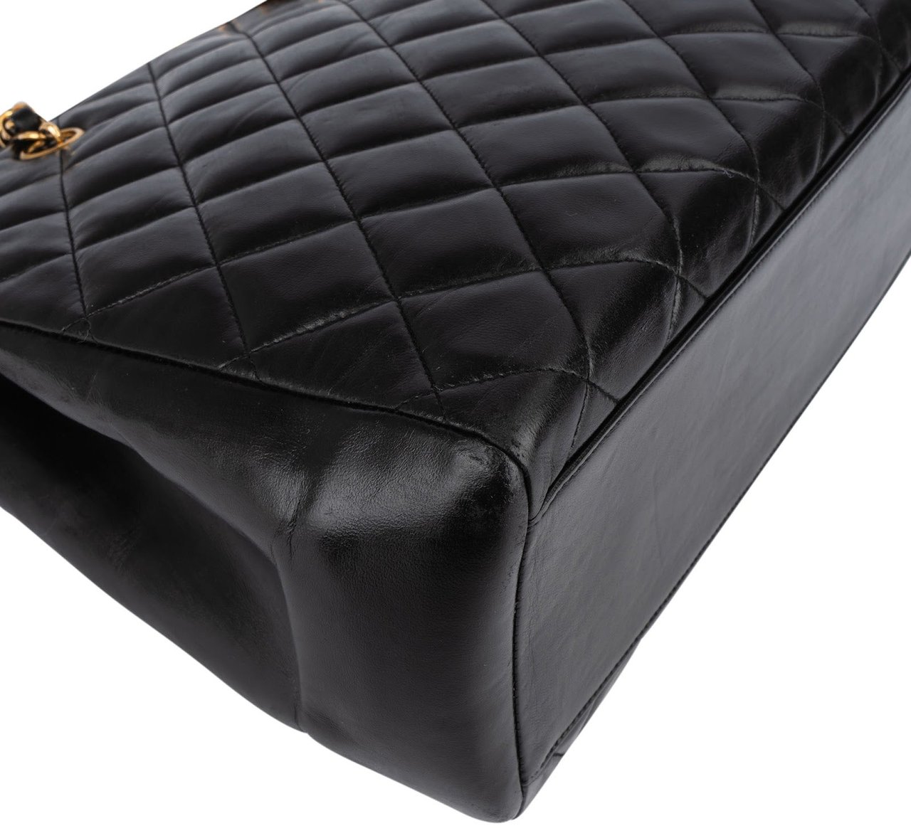 Chanel Chanel Quilted Lambskin Handbag Zwart