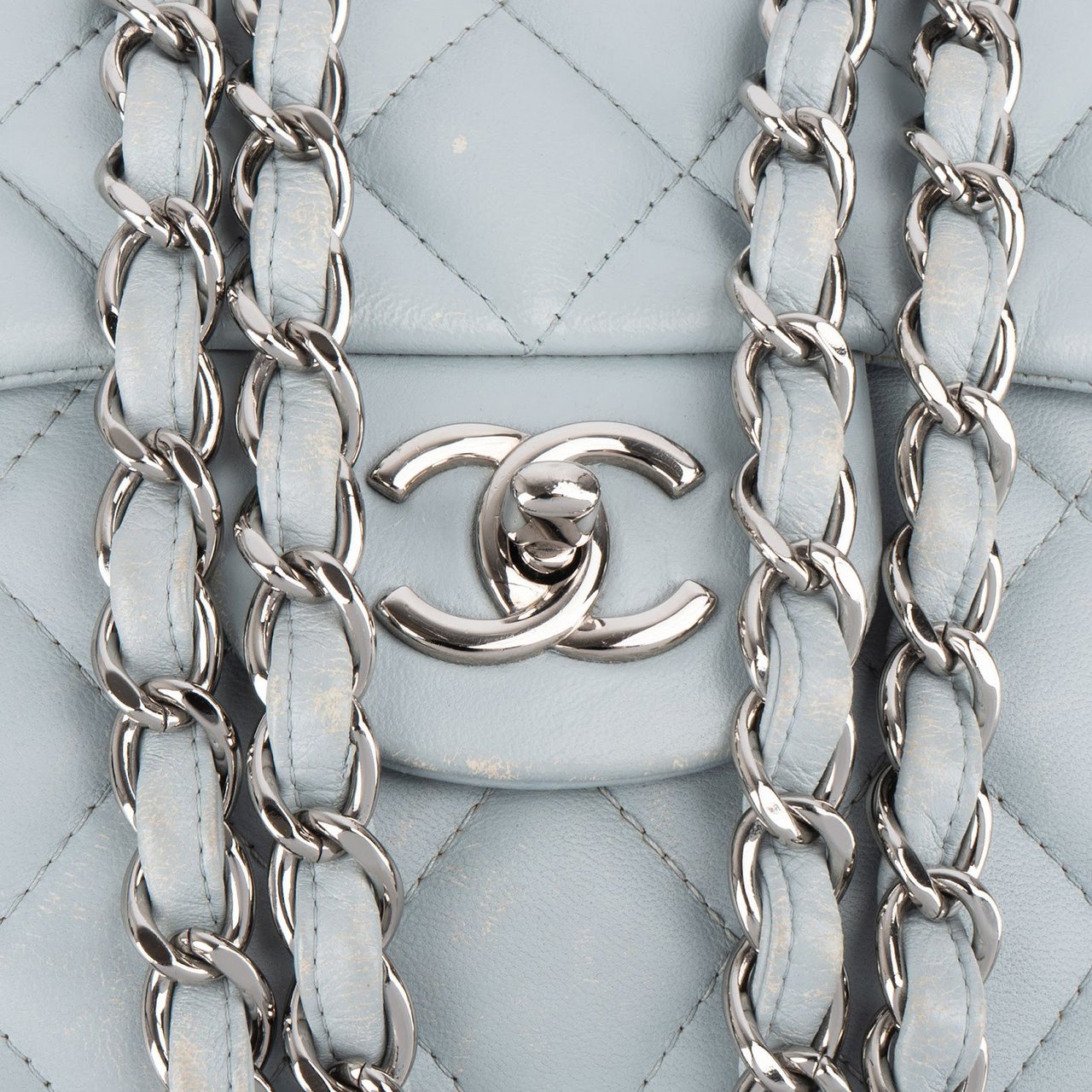 Chanel Chanel Quilted Lambskin Jumbo Single Flap Crossbody Bag Lichtblauw