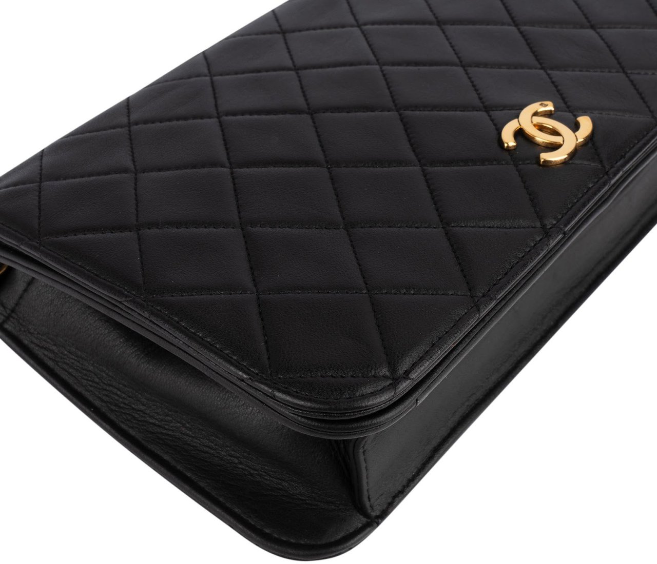 Chanel Chanel Quilted Lambskin 24K Gold Single Flap Shoulder Bag Zwart