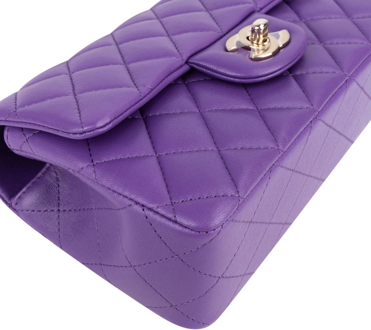 Chanel Chanel Quilted Lambskin Mini Top Handle Single Flap Crossbody Bag Paars