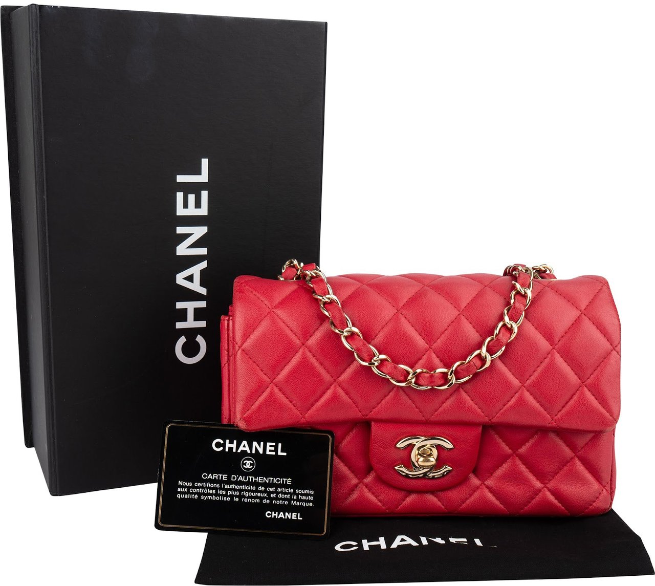 Chanel Chanel Quilted Lambskin Small Single Flap Crossbody Bag Rood