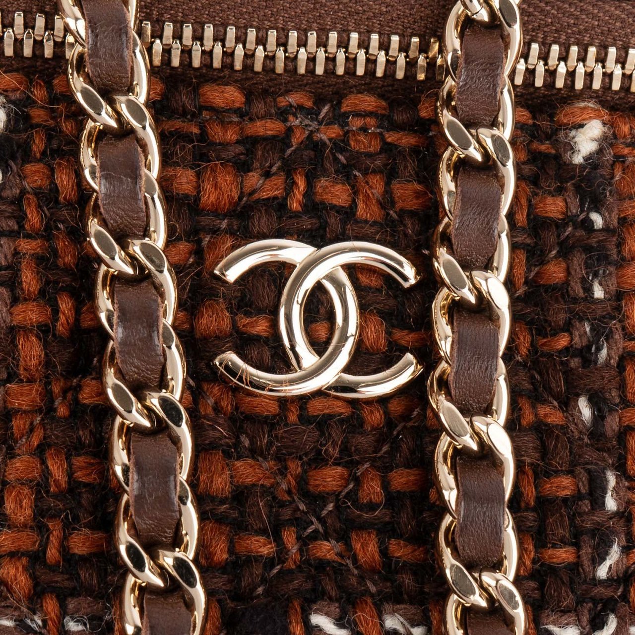 Chanel Chanel Stitching Tweed Vanity Case Crossbody Bag Bruin