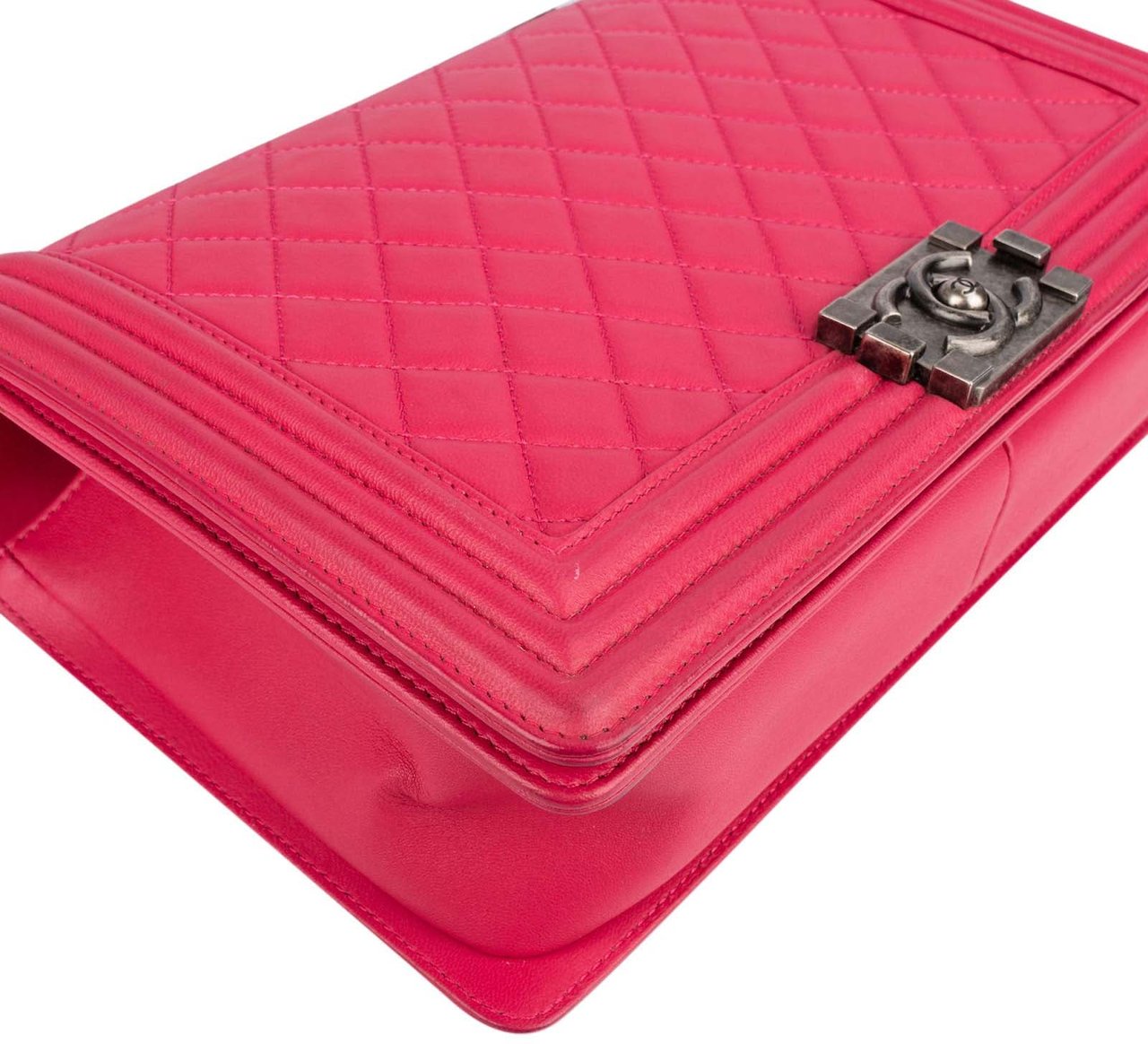 Chanel Chanel Quilted Lambskin CC Boy Single Flap Crossbody Bag Rood