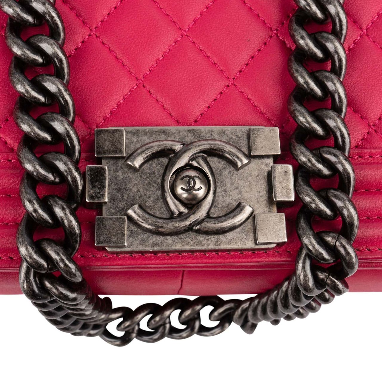 Chanel Chanel Quilted Lambskin CC Boy Single Flap Crossbody Bag Rood