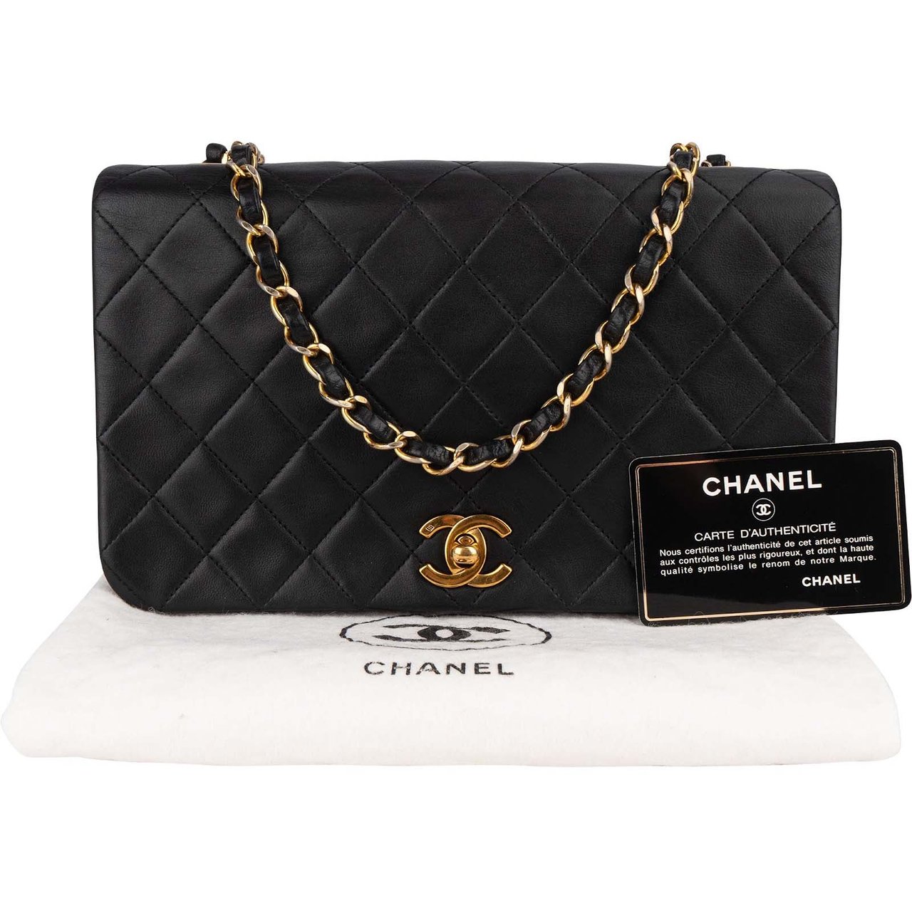 Chanel Chanel Quilted Lambskin 24K Gold Turnlock Single Flap Crossbody Bag Zwart